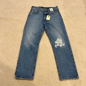 NWT Levi's Women’s Cropped 501 Straight Jeans
